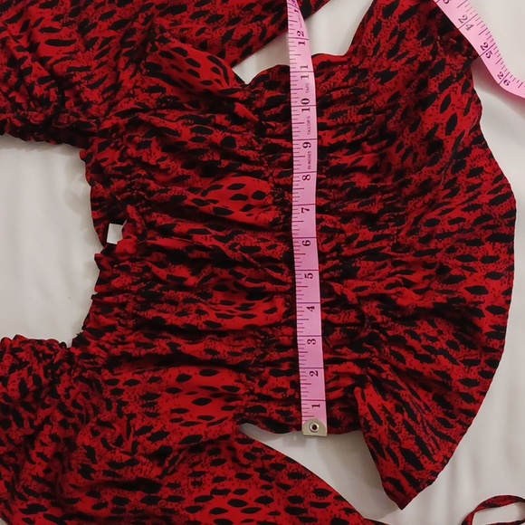 TOPSHOP RED/BLACK LONGSLEEVES CROP TOP - Picture 8 of 9